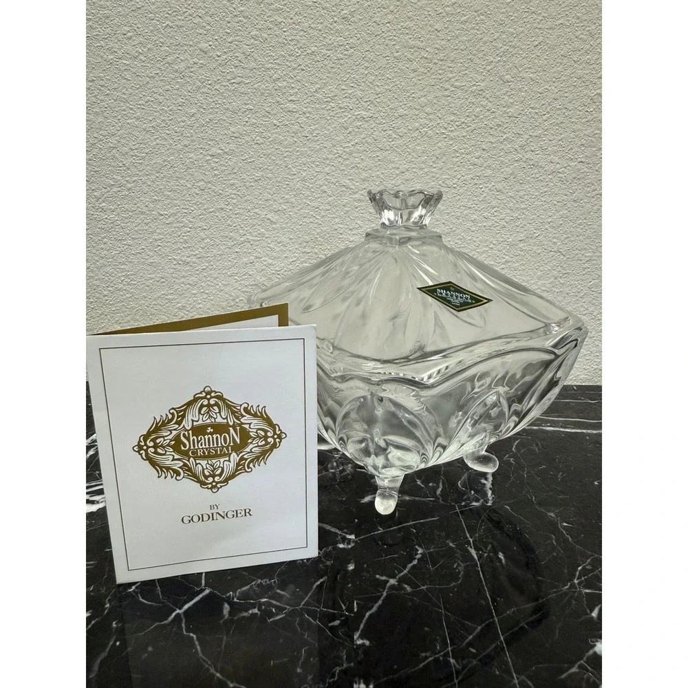 Shannon‎ Crystal by Godinger Serenade Covered Candy Box Footed Glass Dish 43784